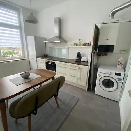 Lejlighed In Krefeld-bockum Mit Balkon Und Stellplatz