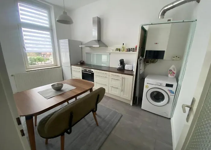 Lejlighed In Krefeld-bockum Mit Balkon Und Stellplatz